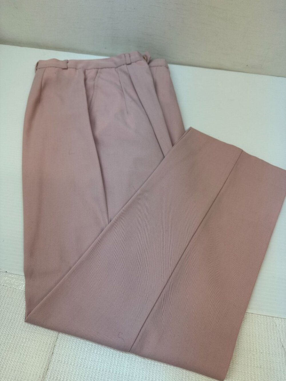 LIZ BAKER Pink Poly/Wool Ladies Pants Sz 10- Pleated front VTG.